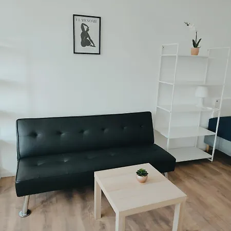 Monteurwohnung Ferienwohnung Business Appartement Rechts Langenfeld Mönchengladbach Esterno foto
