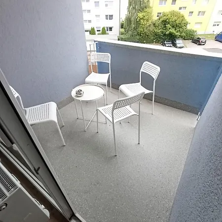 Monteurwohnung Ferienwohnung Business Appartement Rechts Langenfeld Mönchengladbach Esterno foto
