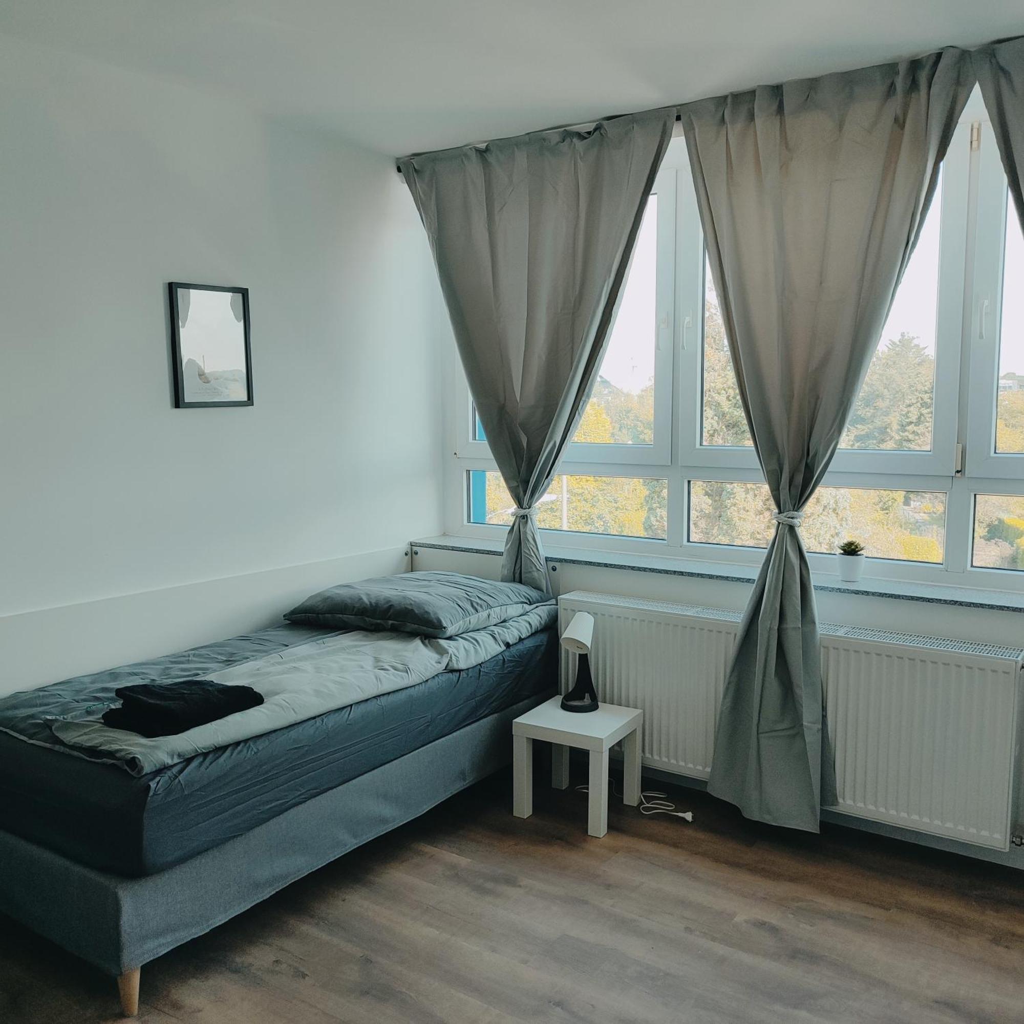 Monteurwohnung Business Rechts Langenfeld Monchengladbach
