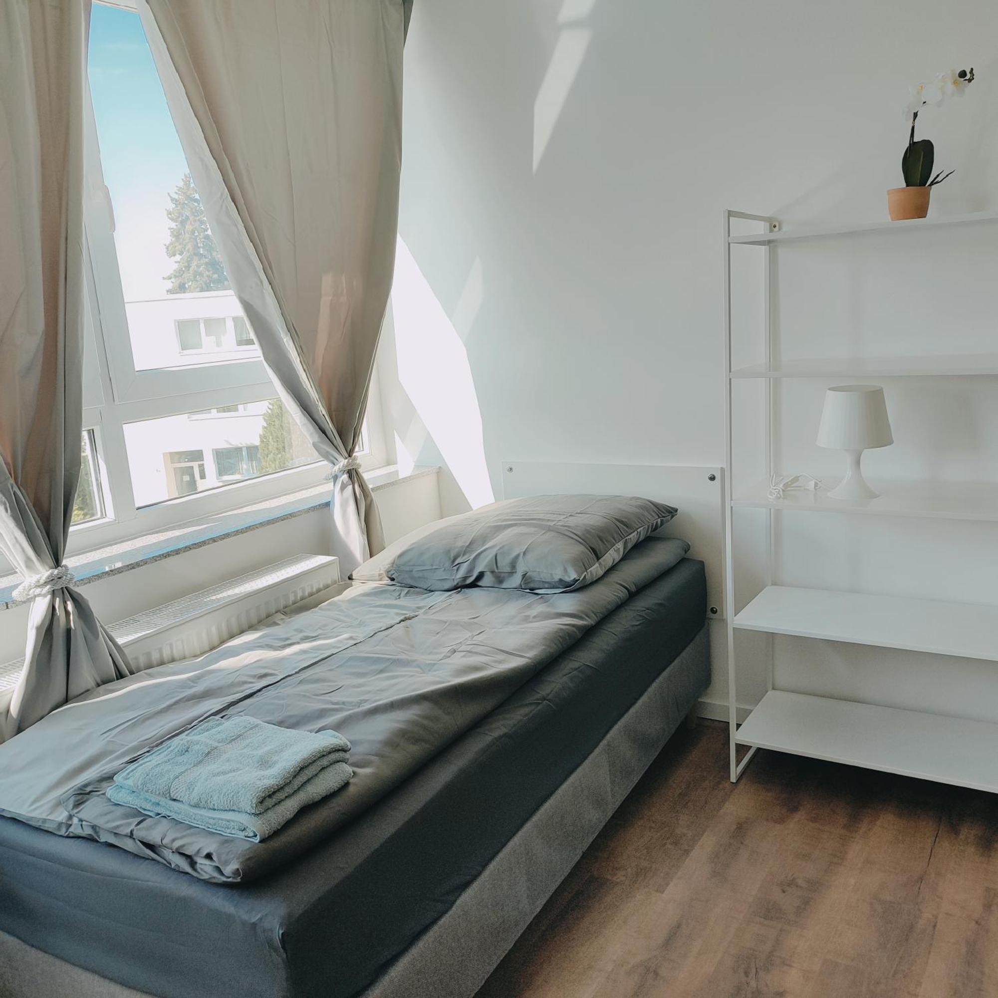 Monteurwohnung Business Rechts Langenfeld Apartment Monchengladbach